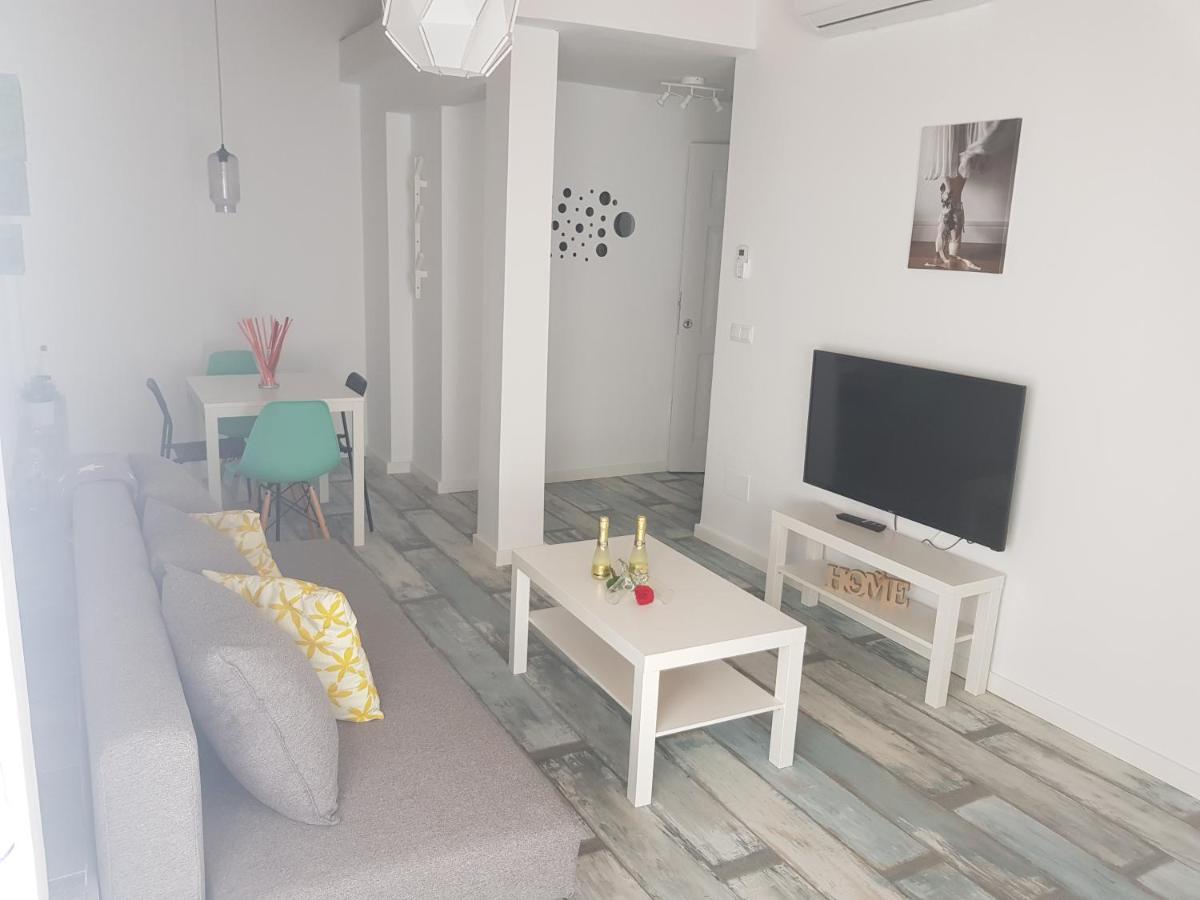 Apt 6 - Apartamento En La Playa De El Palo Μάλαγα Εξωτερικό φωτογραφία